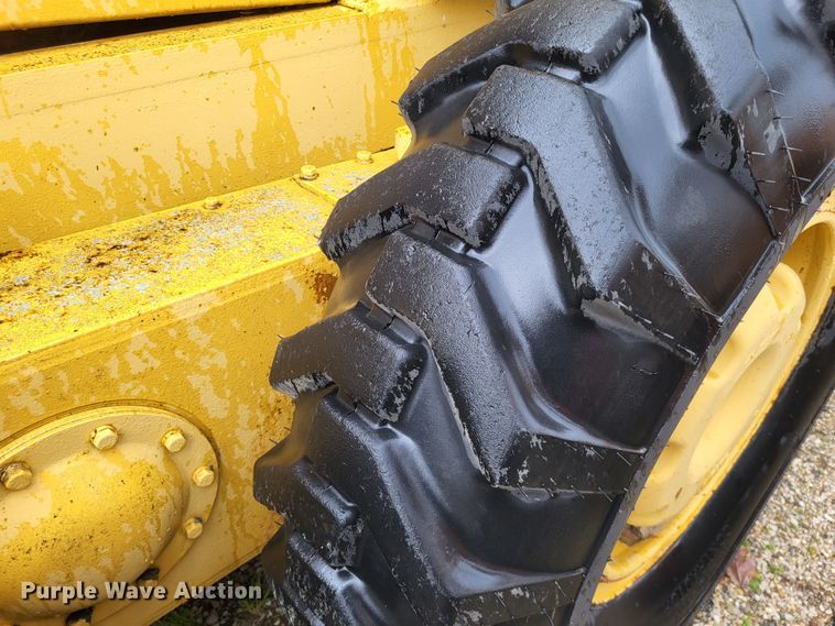 image for item DO3621 1968 Caterpillar 120  rigid frame motor grader