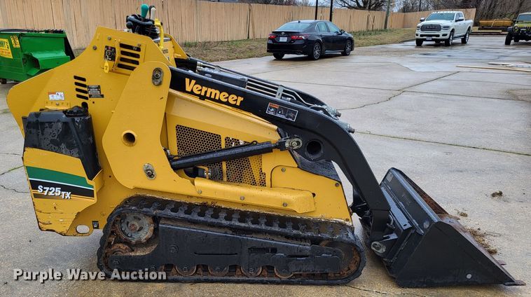 image for item DO3623 2018 Vermeer S725TX  compact utility loader