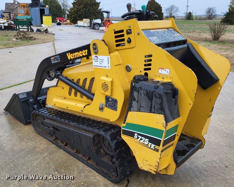 image for item DO3623 2018 Vermeer S725TX  compact utility loader