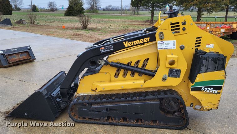 image for item DO3623 2018 Vermeer S725TX  compact utility loader