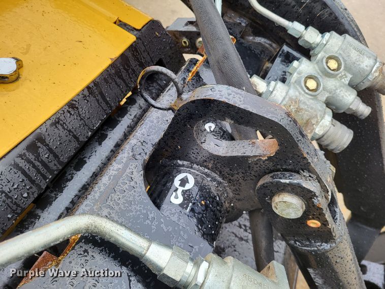 image for item DO3623 2018 Vermeer S725TX  compact utility loader