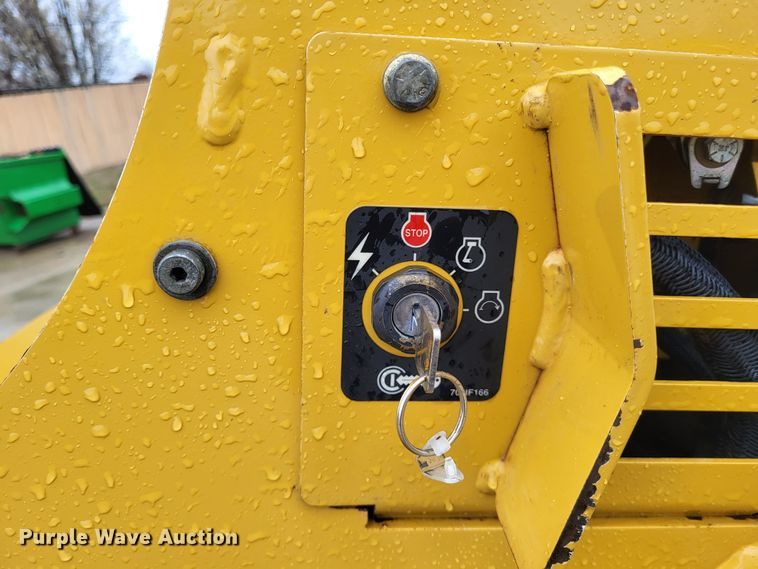 image for item DO3623 2018 Vermeer S725TX  compact utility loader