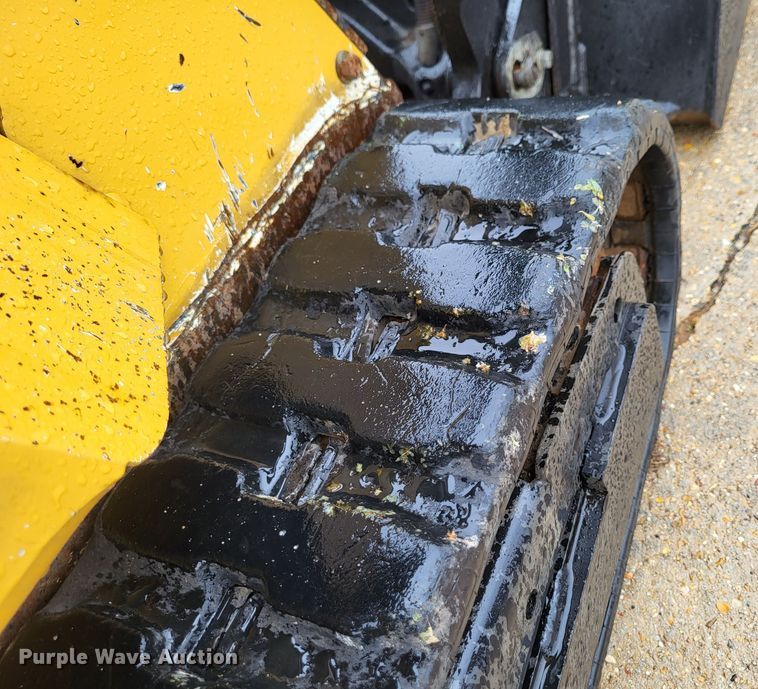 image for item DO3623 2018 Vermeer S725TX  compact utility loader