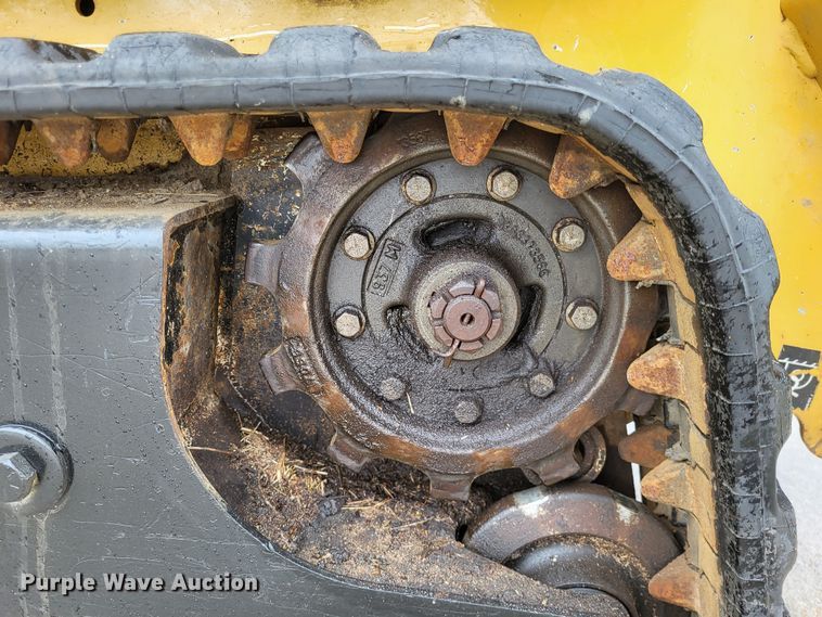 image for item DO3623 2018 Vermeer S725TX  compact utility loader