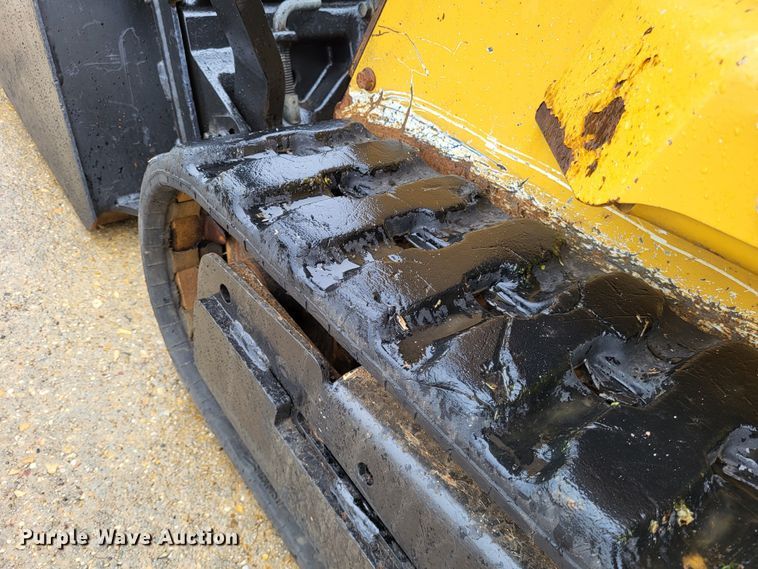 image for item DO3623 2018 Vermeer S725TX  compact utility loader