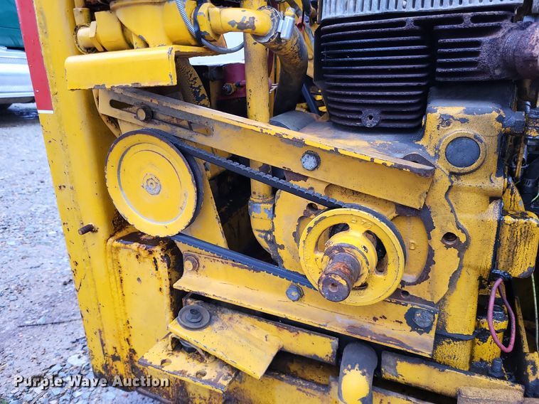Owatonna Mustang 310 skid steer loader in Marble Hill, MO Item DO3625