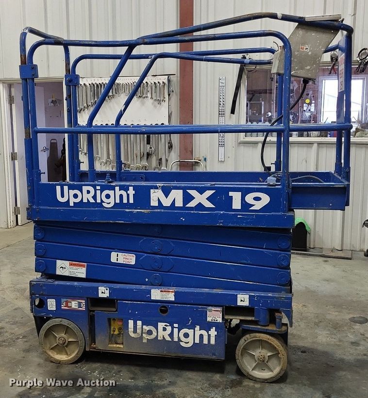image for item DO3627 Up Right MX19  scissor lift
