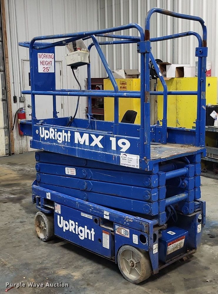 image for item DO3627 Up Right MX19  scissor lift