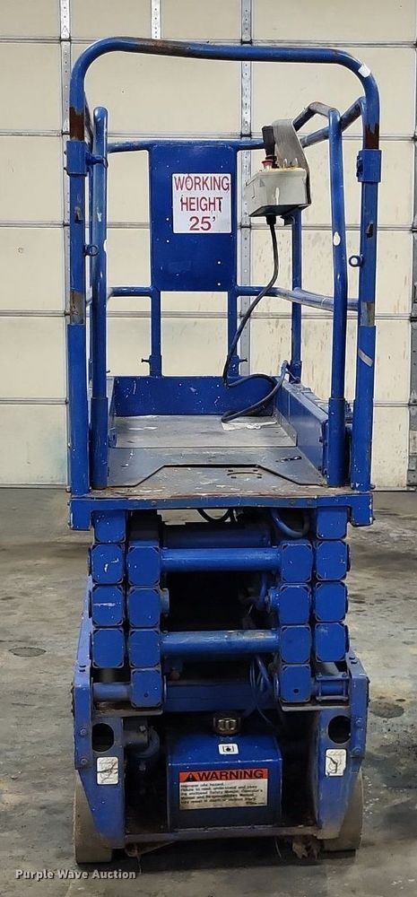 image for item DO3627 Up Right MX19  scissor lift