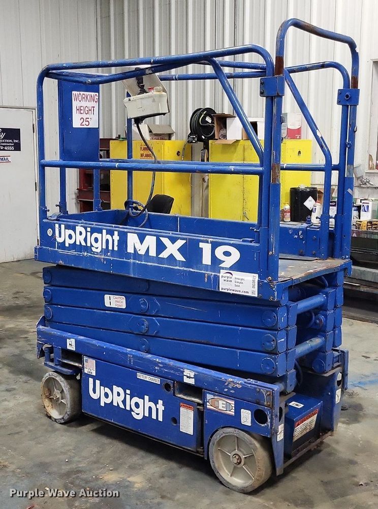 image for item DO3627 Up Right MX19  scissor lift