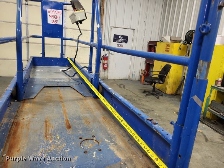 image for item DO3627 Up Right MX19  scissor lift