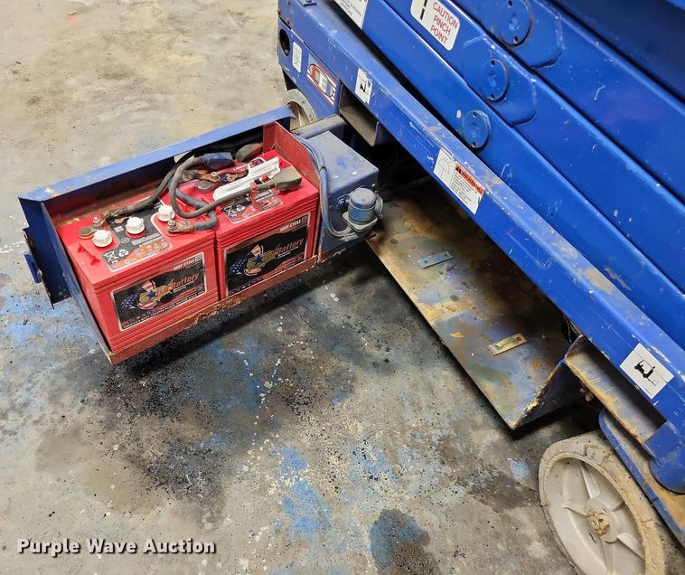 image for item DO3627 Up Right MX19  scissor lift