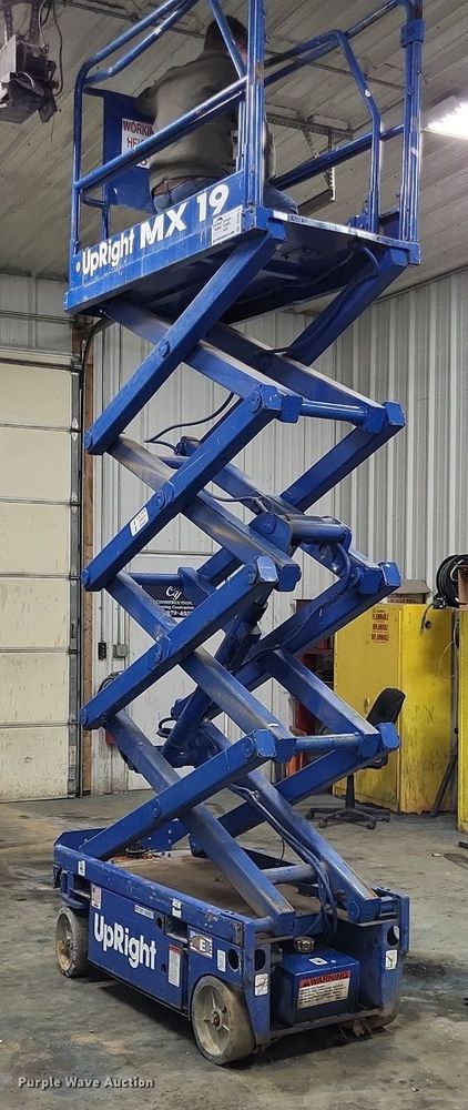 image for item DO3627 Up Right MX19  scissor lift