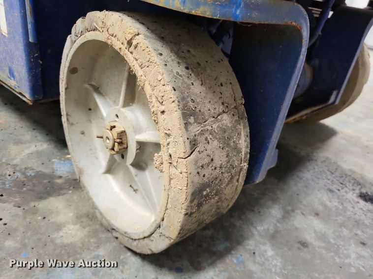 image for item DO3627 Up Right MX19  scissor lift