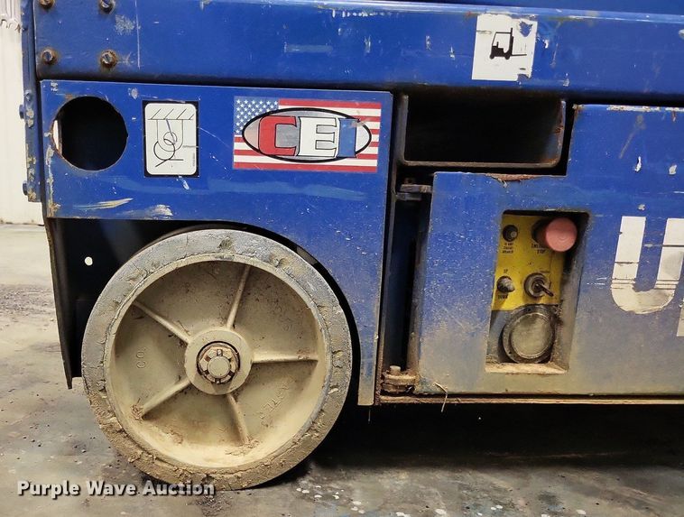 image for item DO3627 Up Right MX19  scissor lift