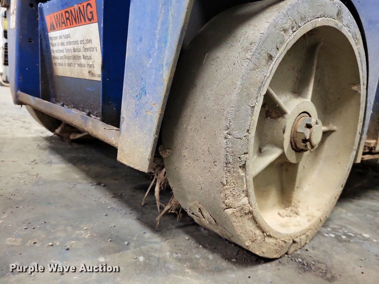 image for item DO3627 Up Right MX19  scissor lift