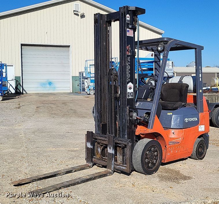 image for item DO3628 Toyota 7FGCU20  forklift