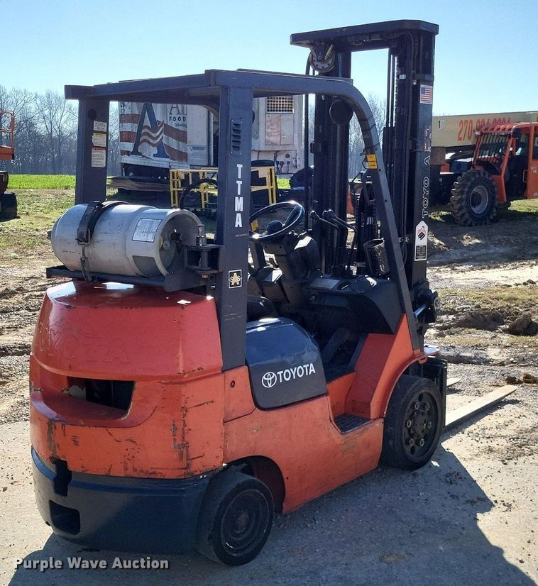 image for item DO3628 Toyota 7FGCU20  forklift