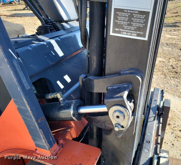 image for item DO3628 Toyota 7FGCU20  forklift