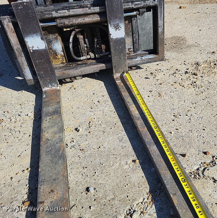 image for item DO3628 Toyota 7FGCU20  forklift