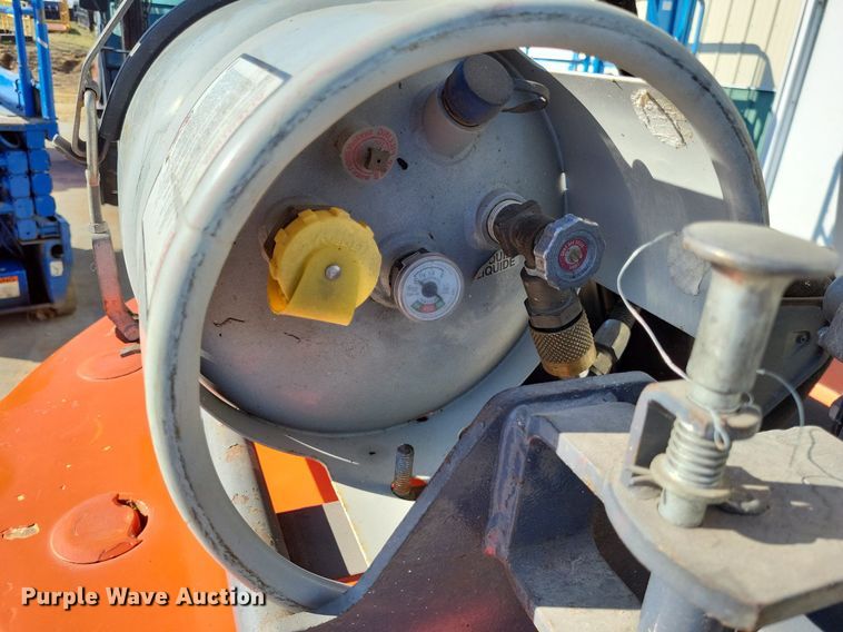 image for item DO3628 Toyota 7FGCU20  forklift