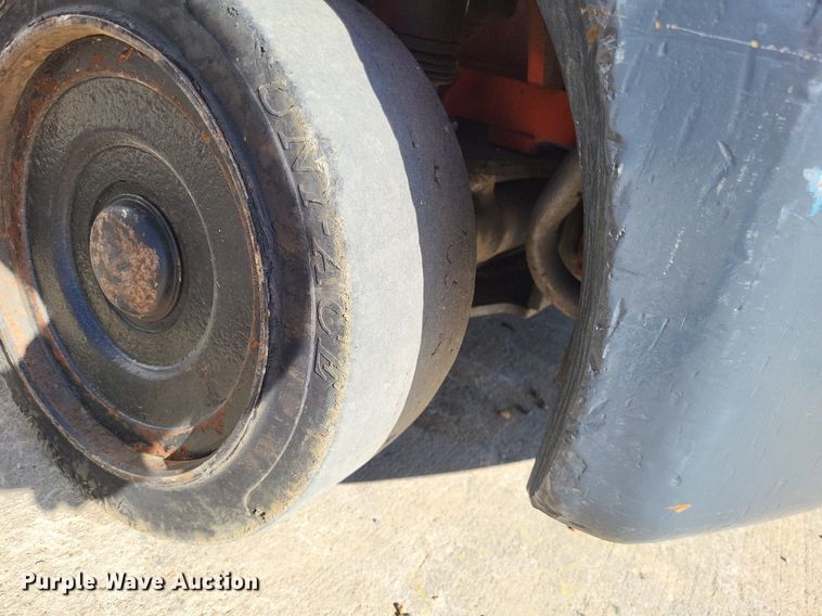 image for item DO3628 Toyota 7FGCU20  forklift