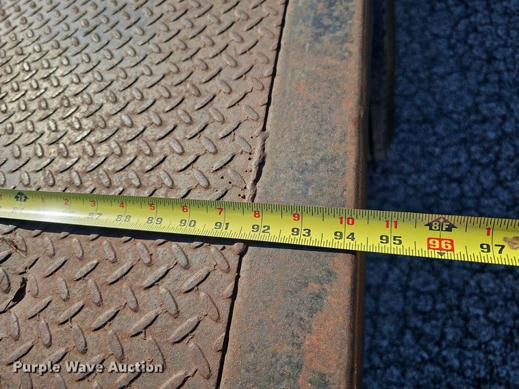 image for item DO4227 1999 International 8100  flatbed truck