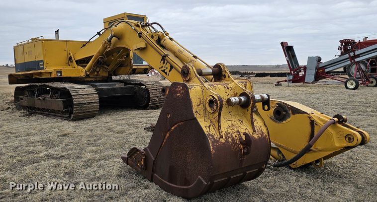 image for item DO4240 1979 Caterpillar 235  excavator