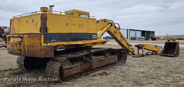 image for item DO4240 1979 Caterpillar 235  excavator