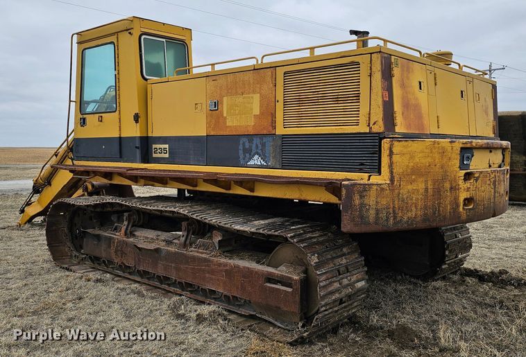 image for item DO4240 1979 Caterpillar 235  excavator