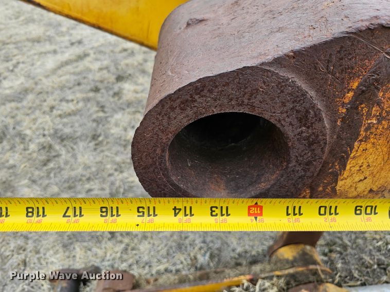 image for item DO4240 1979 Caterpillar 235  excavator