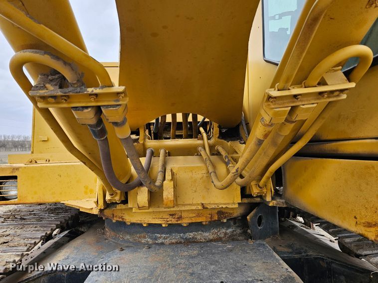 image for item DO4240 1979 Caterpillar 235  excavator