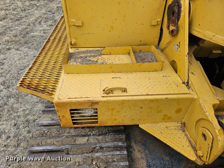 image for item DO4240 1979 Caterpillar 235  excavator