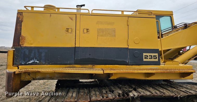 image for item DO4240 1979 Caterpillar 235  excavator