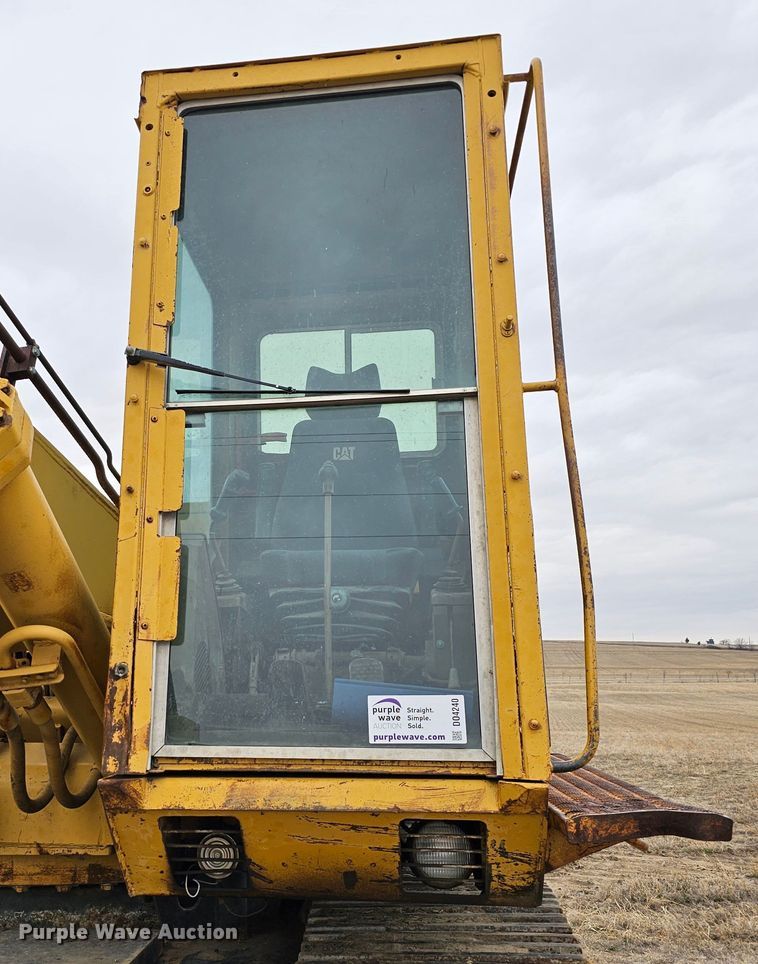 image for item DO4240 1979 Caterpillar 235  excavator