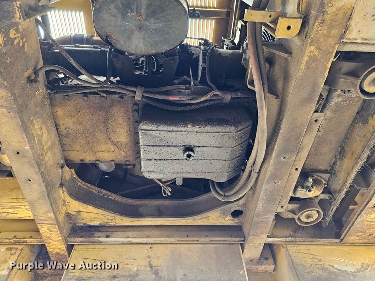 image for item DO4240 1979 Caterpillar 235  excavator