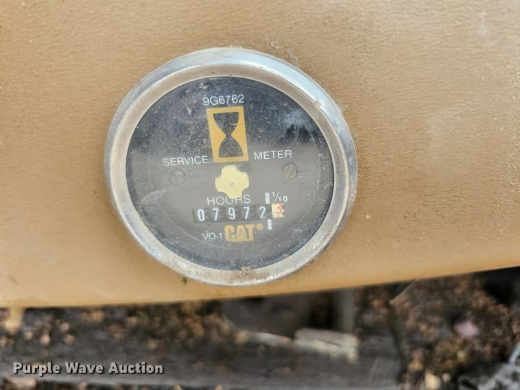 image for item DO4240 1979 Caterpillar 235  excavator