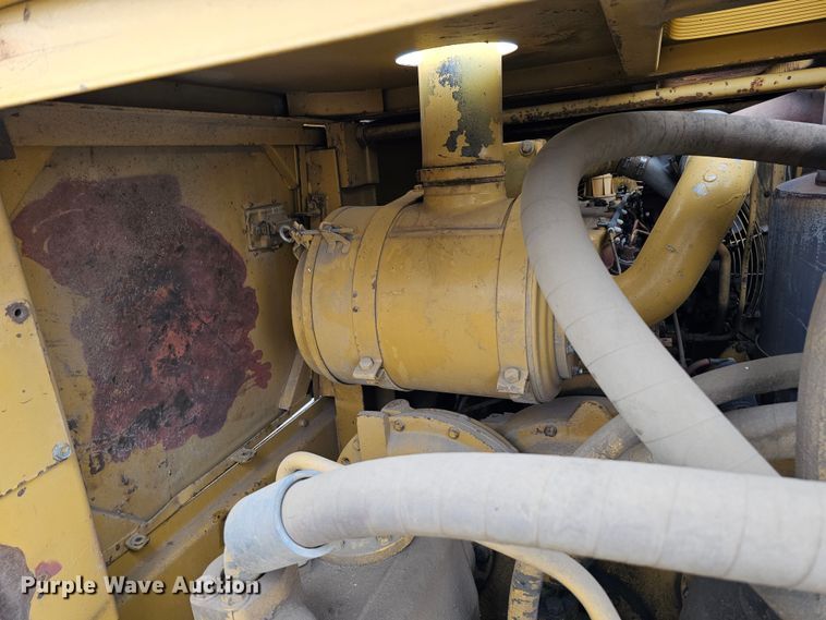 image for item DO4240 1979 Caterpillar 235  excavator