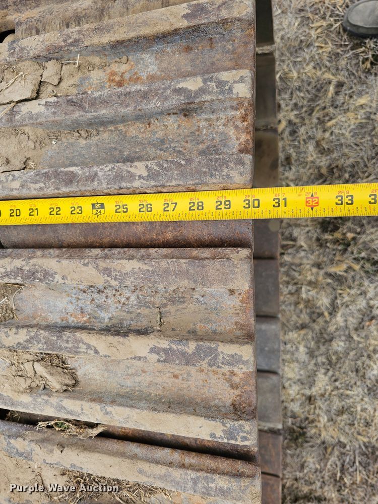 image for item DO4240 1979 Caterpillar 235  excavator