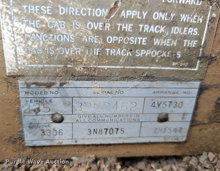 image for item DO4240 1979 Caterpillar 235  excavator