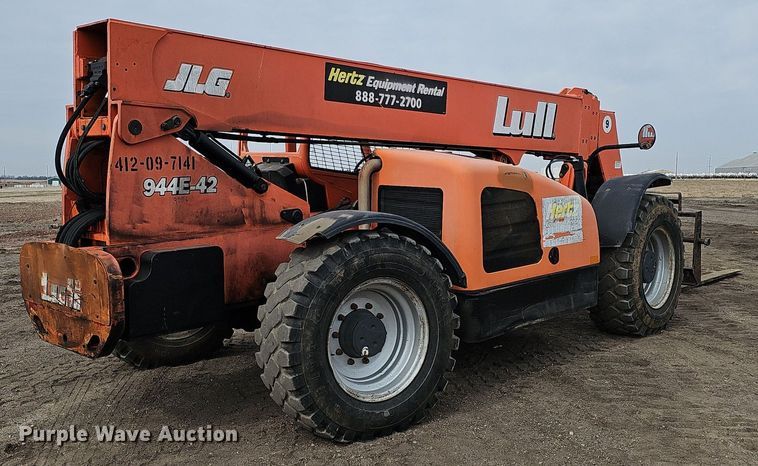 image for item DO4244 2007 Lull 944E-42  telehandler