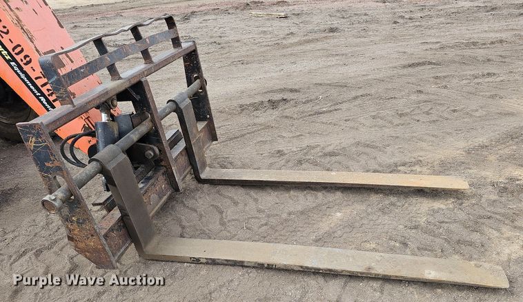 image for item DO4244 2007 Lull 944E-42  telehandler