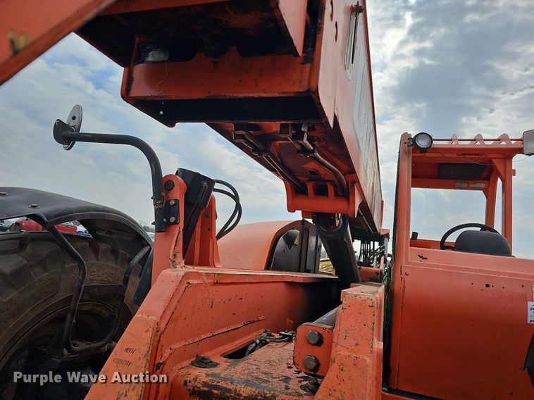 image for item DO4244 2007 Lull 944E-42  telehandler