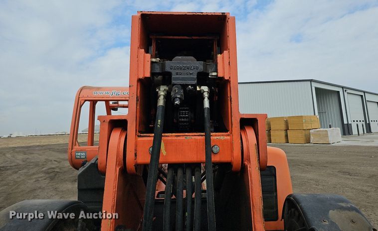 image for item DO4244 2007 Lull 944E-42  telehandler