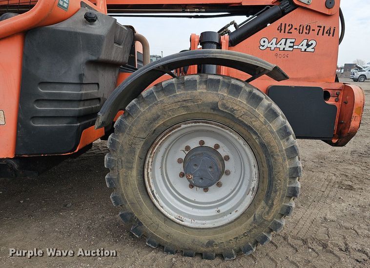 image for item DO4244 2007 Lull 944E-42  telehandler