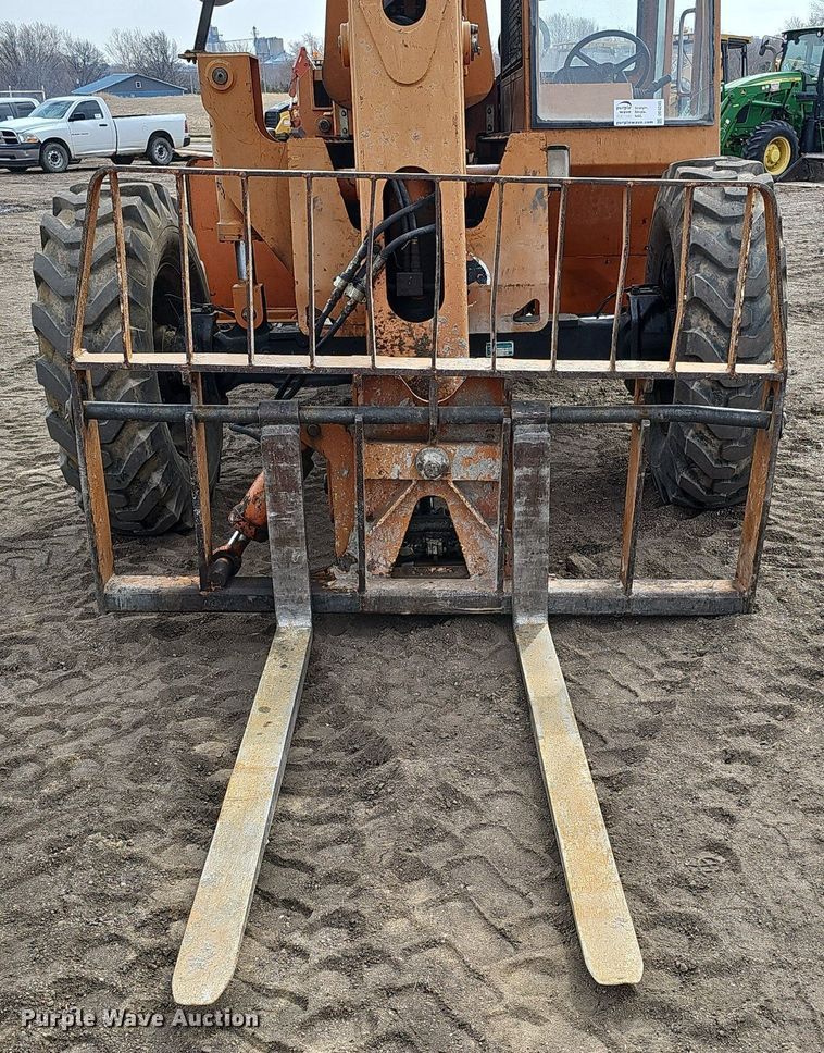 image for item DO4245 Lull 844C-42  telehandler