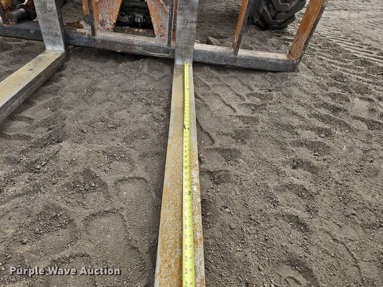 image for item DO4245 Lull 844C-42  telehandler