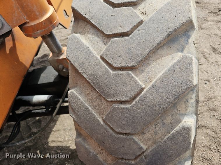 image for item DO4245 Lull 844C-42  telehandler