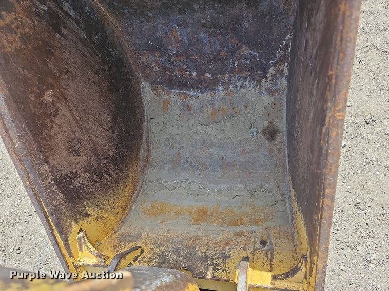 image for item DO4246 1999 Caterpillar 416C  backhoe