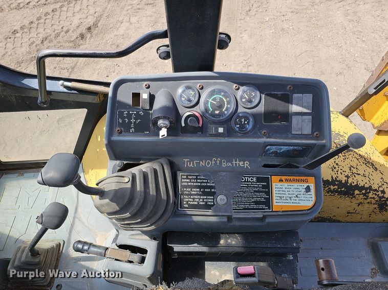 image for item DO4246 1999 Caterpillar 416C  backhoe